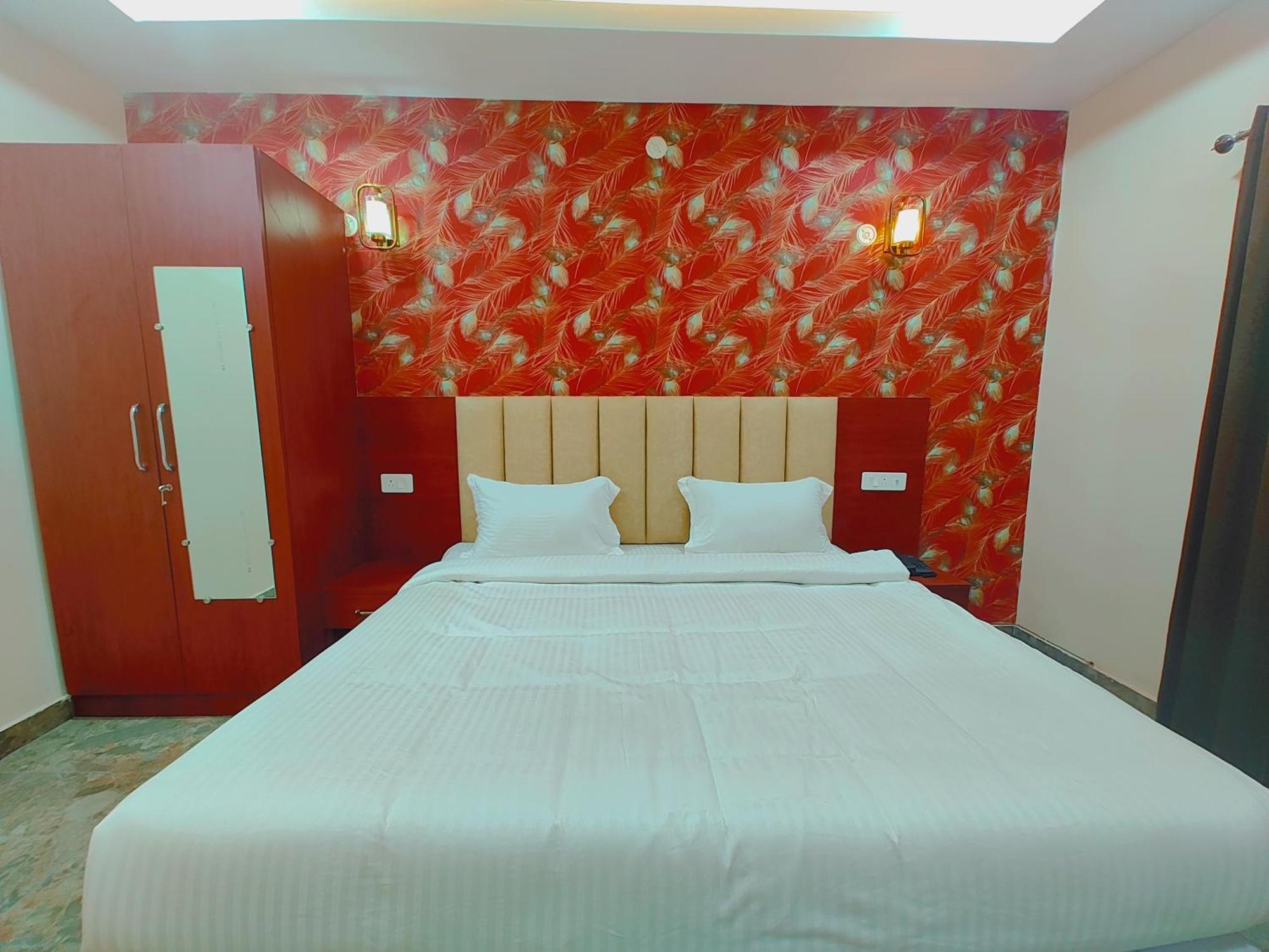 Awadh Samrat Resort Ayodhya Exterior foto