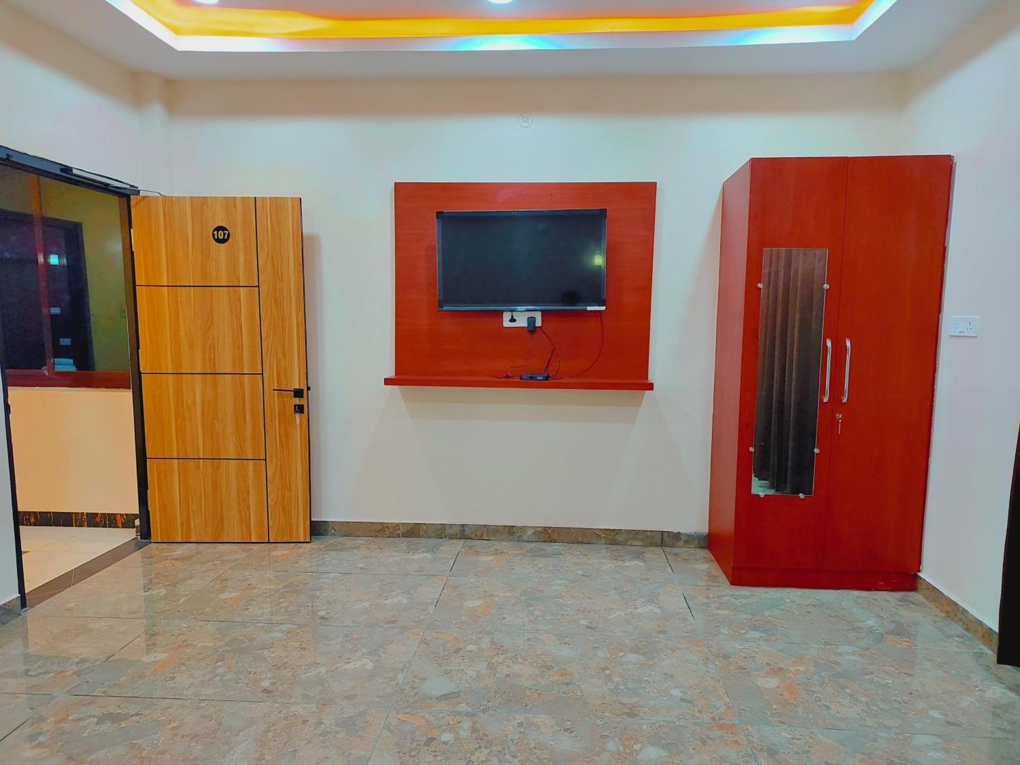 Awadh Samrat Resort Ayodhya Exterior foto